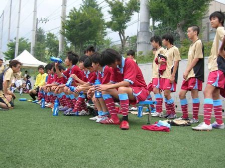 サッカー部が世田谷区の大会で優勝しました 東京都市大学付属中学校 高等学校